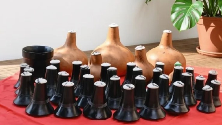 Ebyanzi milk pots and gourds